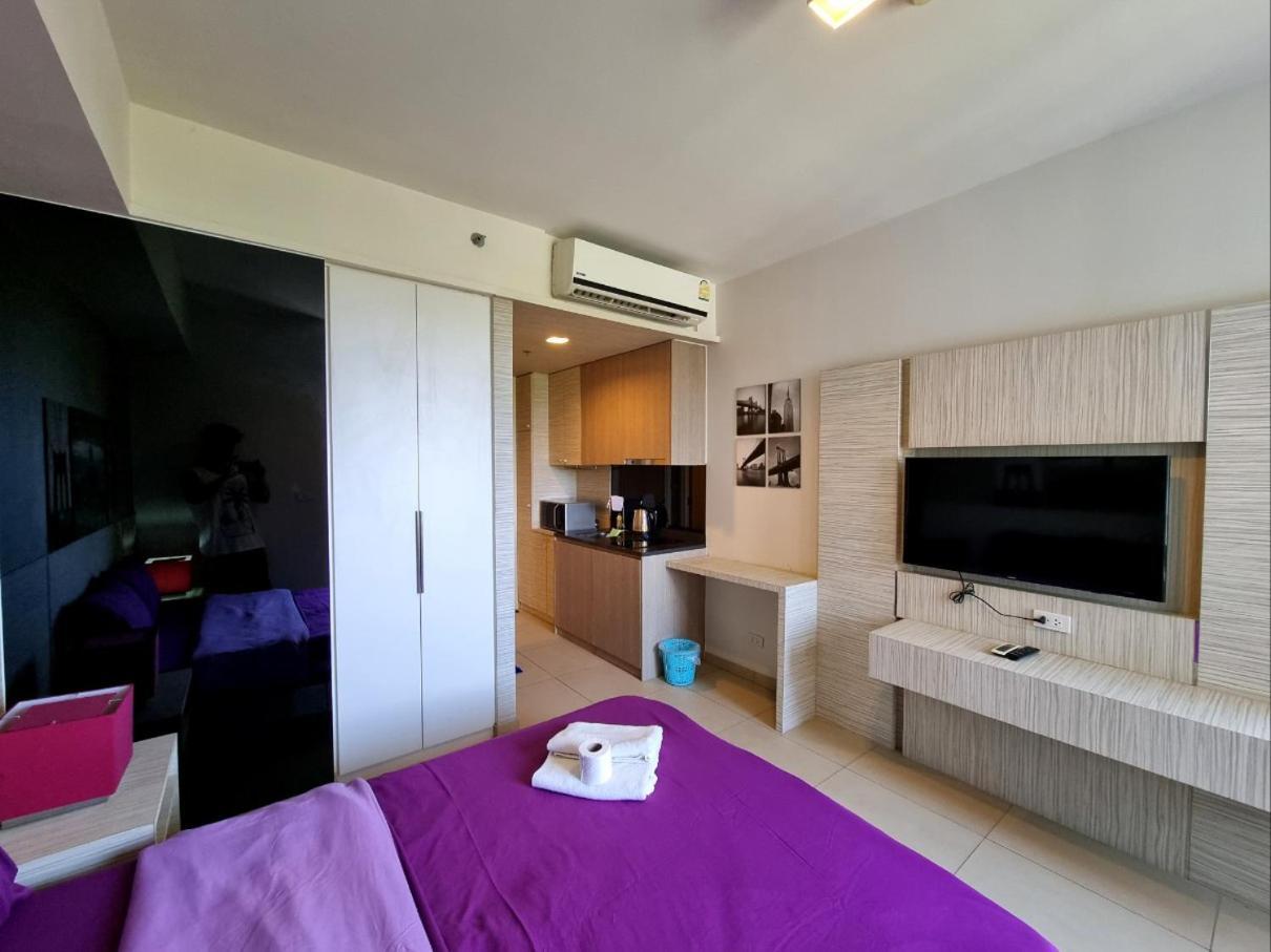 Unixx Condo Pattaya Near Walking Street Exterior photo