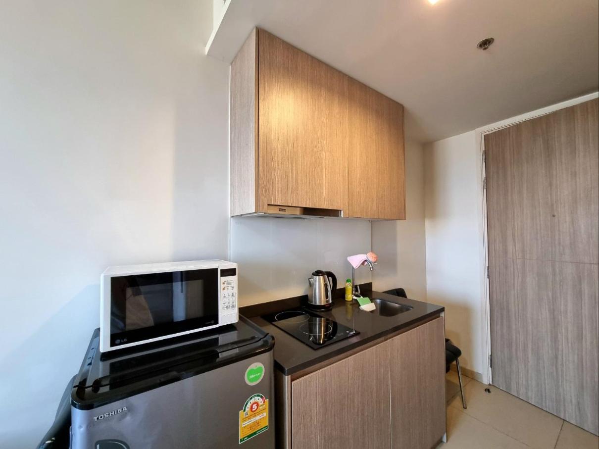 Unixx Condo Pattaya Near Walking Street Exterior photo